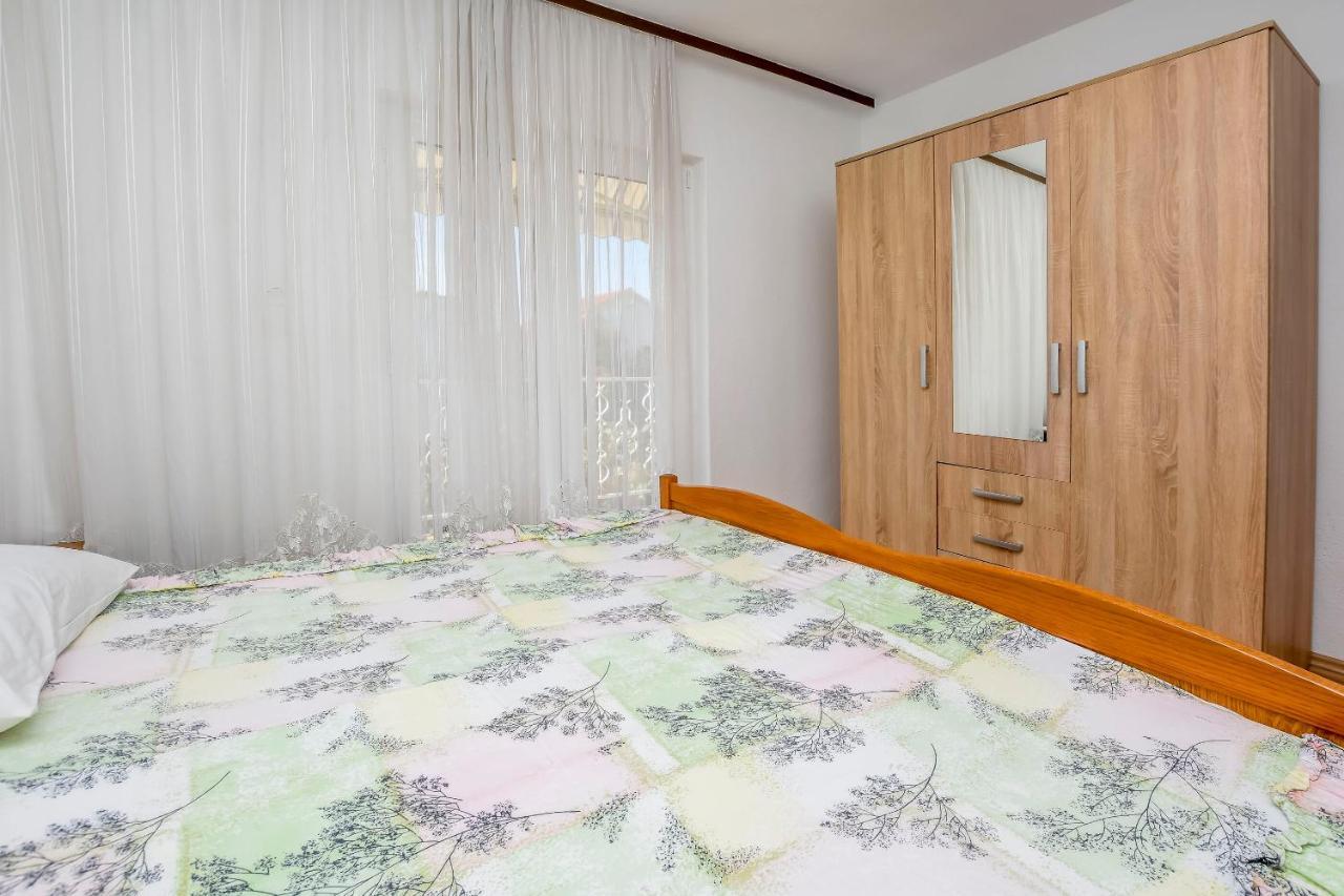 Apartments Karleusa Rogoznica  Ngoại thất bức ảnh