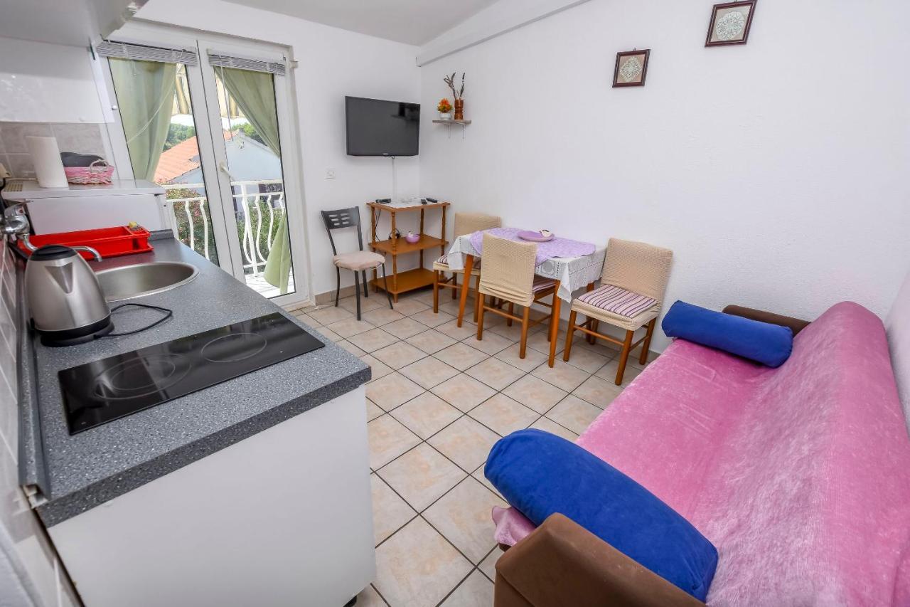 Apartments Karleusa Rogoznica  Ngoại thất bức ảnh