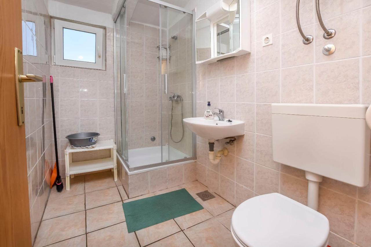 Apartments Karleusa Rogoznica  Ngoại thất bức ảnh
