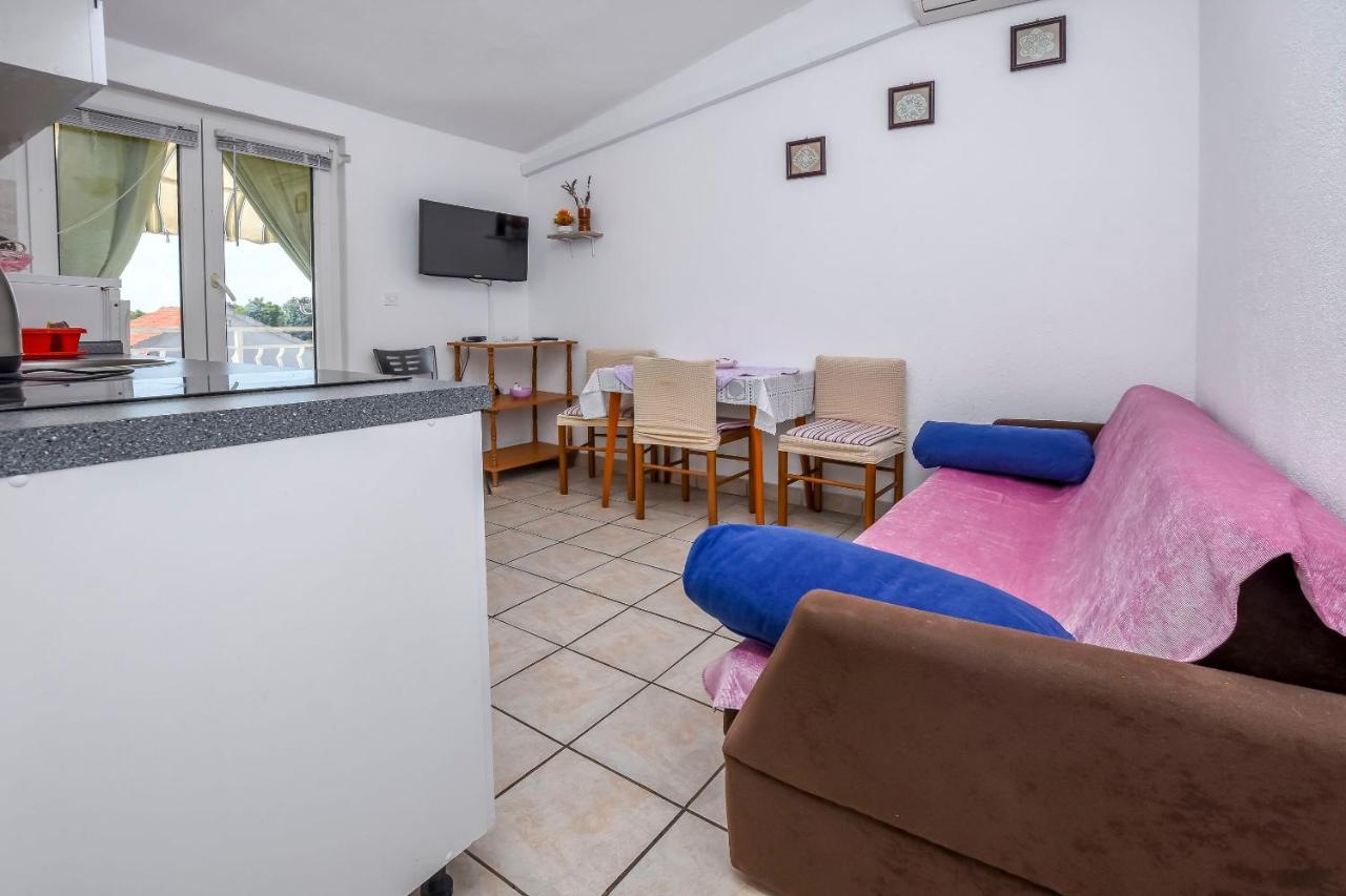 Apartments Karleusa Rogoznica  Ngoại thất bức ảnh